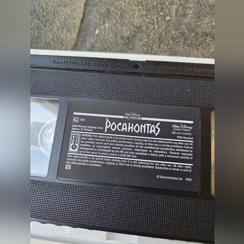 Disney VHS Movie Collection- 6 Disney Classics + 1 Hallmark Christmas Animation - Picture 6 of 10